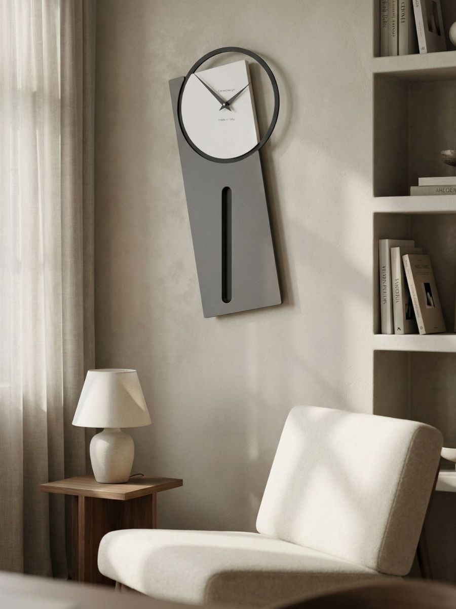 Horloge à pendule murale Sherlock de CalleaDesign